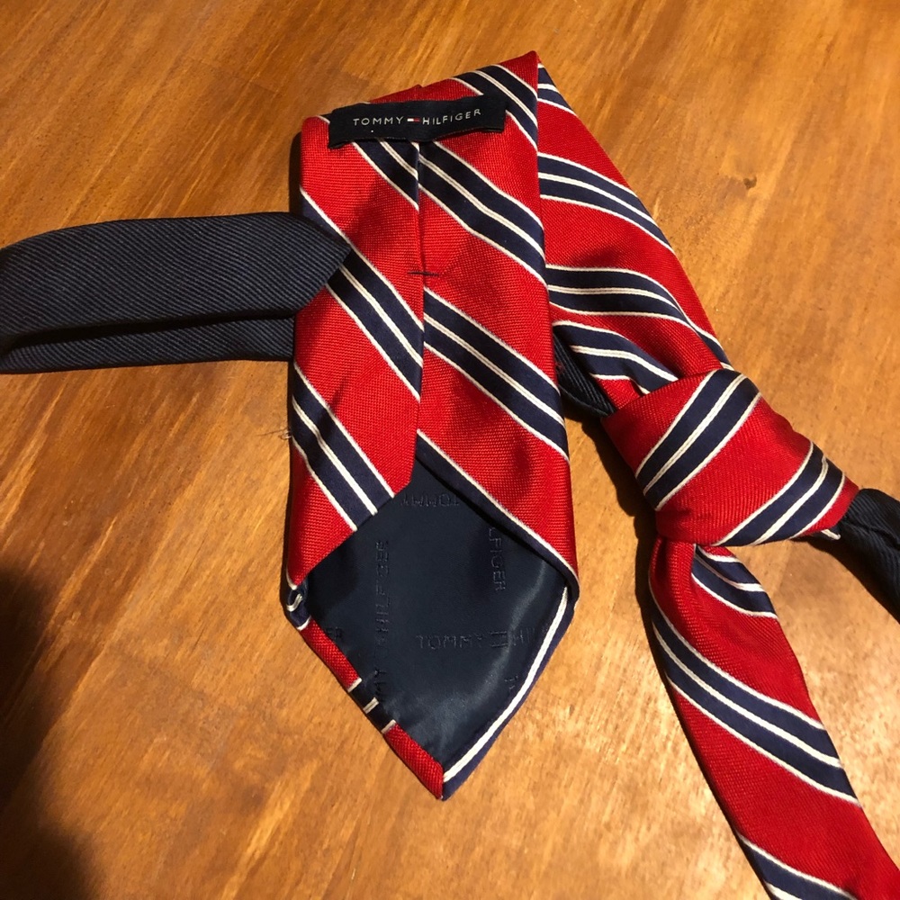 Tommy Hilfiger tie - Picture 3 of 5